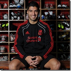 http://totalfootballmadness.com/wp-content/uploads/2011/02/Luis-Suarez-Liverpool.jpg