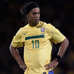Ronaldinho Wants Neymar To Join Barcelona